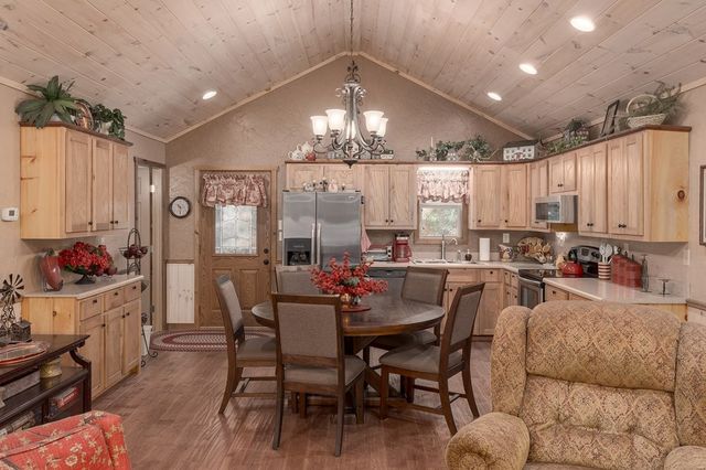 337 Branch Creek Road, Blue Ridge, GA 30513