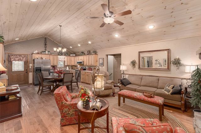 337 Branch Creek Road, Blue Ridge, GA 30513