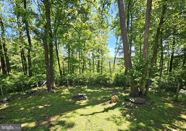 2628 HIGH TOP RD, Linden, VA 22642