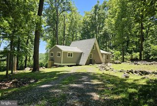 2628 HIGH TOP RD, Linden, VA 22642