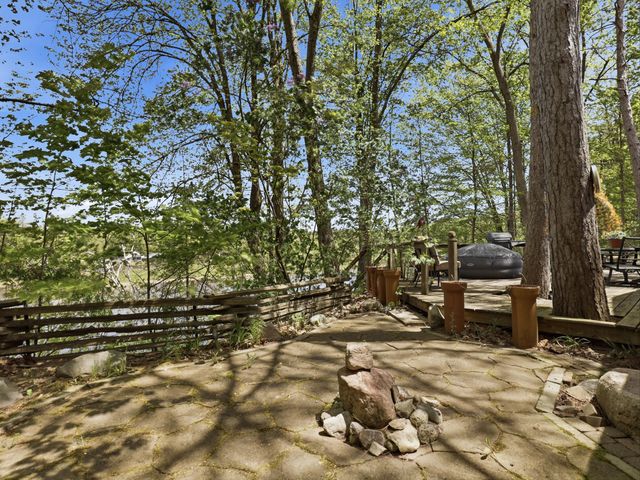 18648 Lawrence Drive, Stanwood, MI 49346