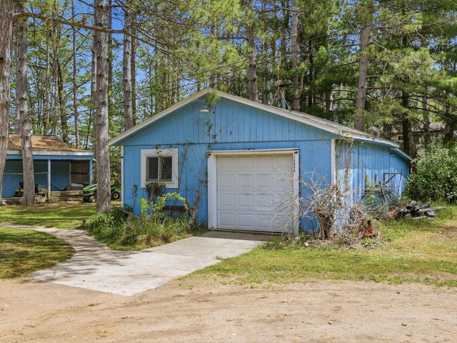 18648 Lawrence Drive, Stanwood, MI 49346