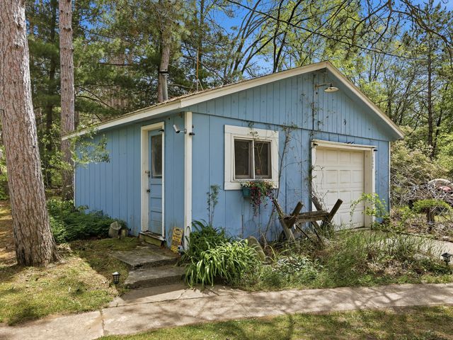 18648 Lawrence Drive, Stanwood, MI 49346