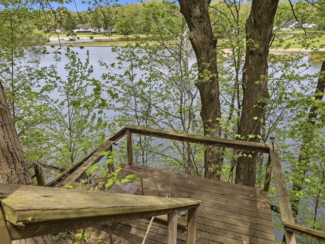18648 Lawrence Drive, Stanwood, MI 49346
