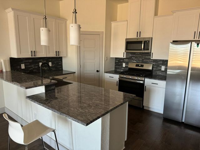 6043 Rivendell Drive, Frisco, TX 75035