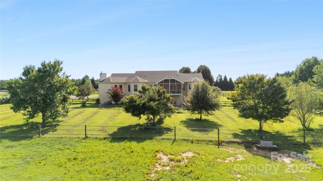 150 Rabbit Moffitt Road, Rutherfordton, NC 28139