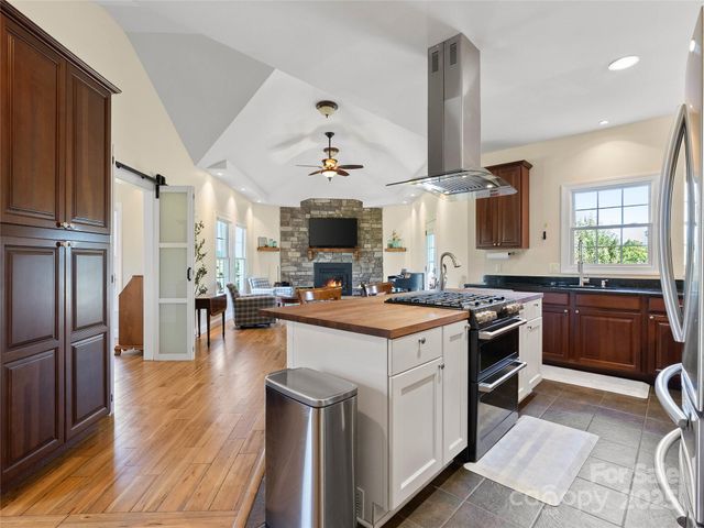 150 Rabbit Moffitt Road, Rutherfordton, NC 28139