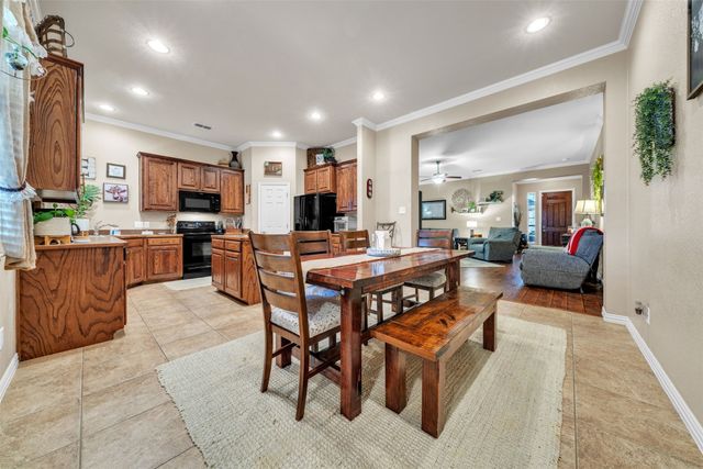 108 Lauren Court, Joshua, TX 76058