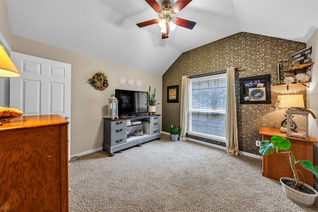 108 Lauren Court, Joshua, TX 76058