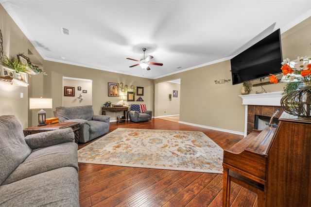 108 Lauren Court, Joshua, TX 76058