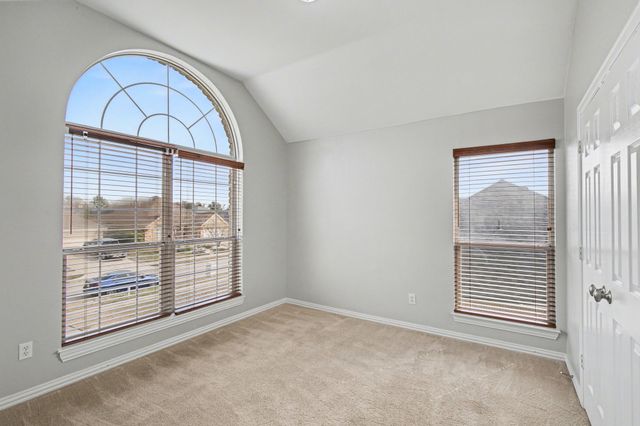 2104 Nugent Drive, Mansfield, TX 76063