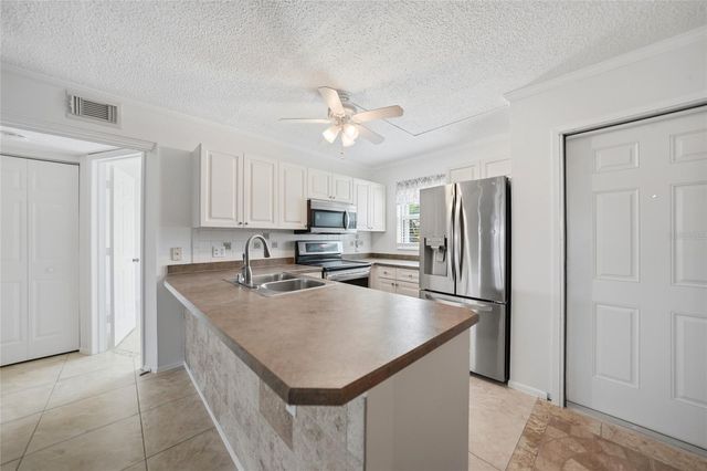 26485 RAMPART BOULEVARD D4, Punta Gorda, FL 33983