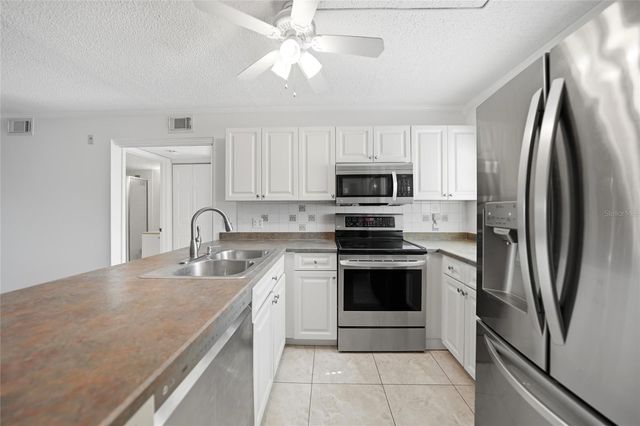 26485 RAMPART BOULEVARD D4, Punta Gorda, FL 33983