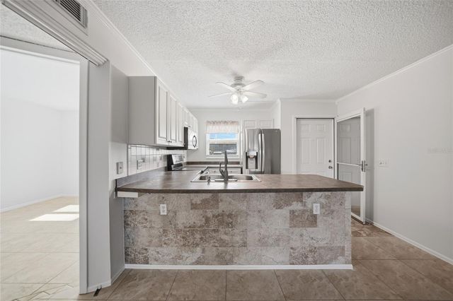 26485 RAMPART BOULEVARD D4, Punta Gorda, FL 33983