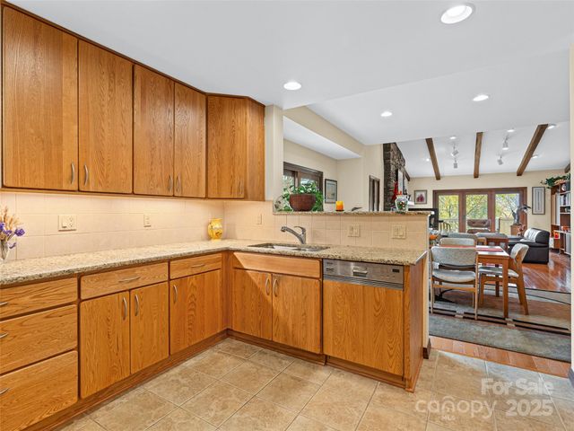 80 Stony Ridge, Asheville, NC 28804