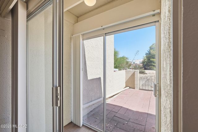 436 W San Ignacio, Green Valley, AZ 85614