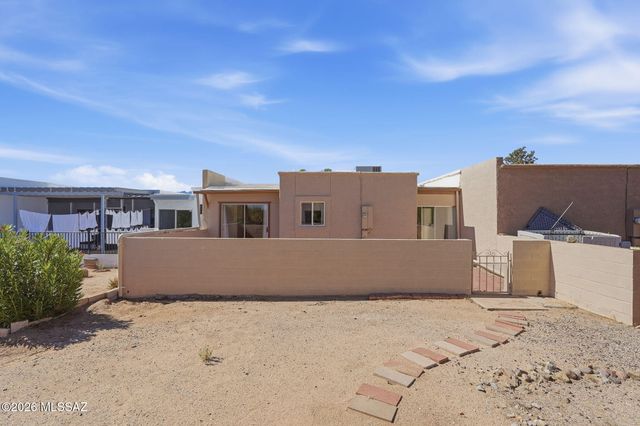 436 W San Ignacio, Green Valley, AZ 85614