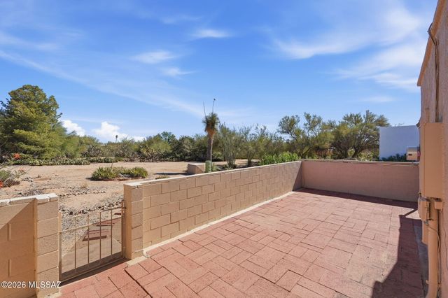 436 W San Ignacio, Green Valley, AZ 85614