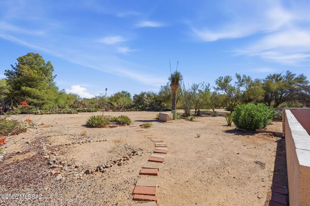 436 W San Ignacio, Green Valley, AZ 85614