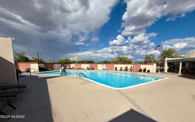 436 W San Ignacio, Green Valley, AZ 85614