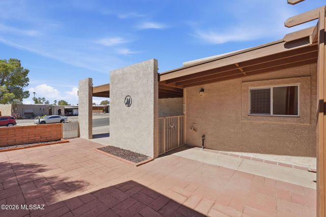 436 W San Ignacio, Green Valley, AZ 85614