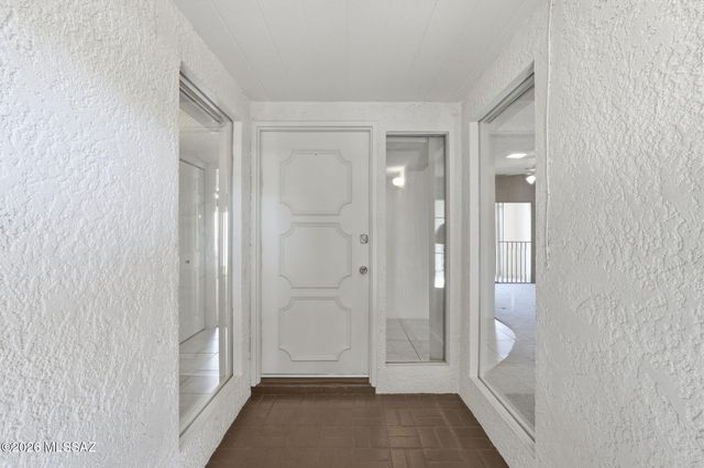 436 W San Ignacio, Green Valley, AZ 85614