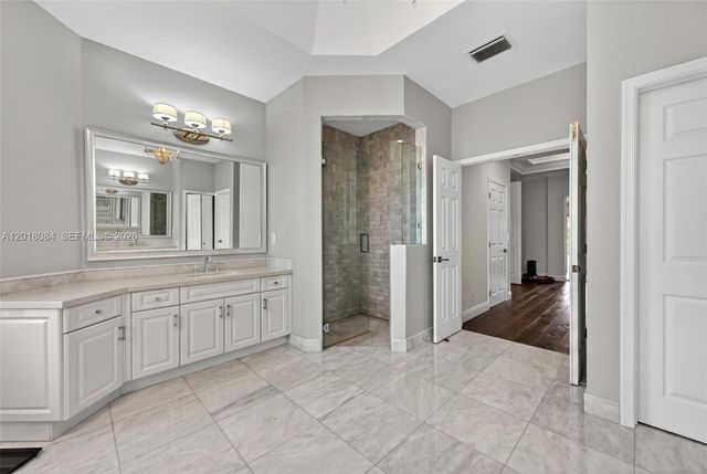 2538 Montclaire Ct, Weston, FL 33327
