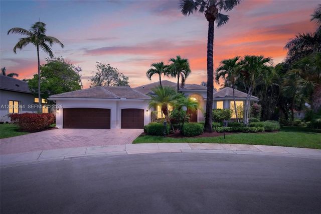 2538 Montclaire Ct, Weston, FL 33327