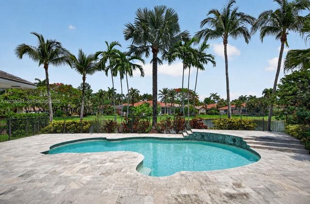 2538 Montclaire Ct, Weston, FL 33327