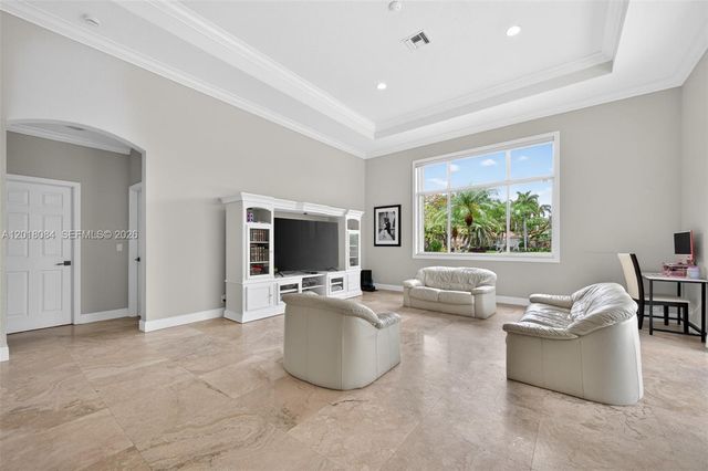2538 Montclaire Ct, Weston, FL 33327