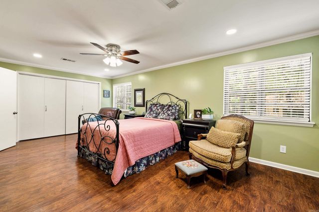14 Heritage Court, Little Rock, AR 72211
