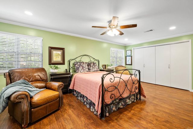 14 Heritage Court, Little Rock, AR 72211