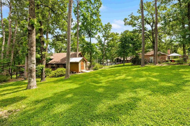 14 Heritage Court, Little Rock, AR 72211
