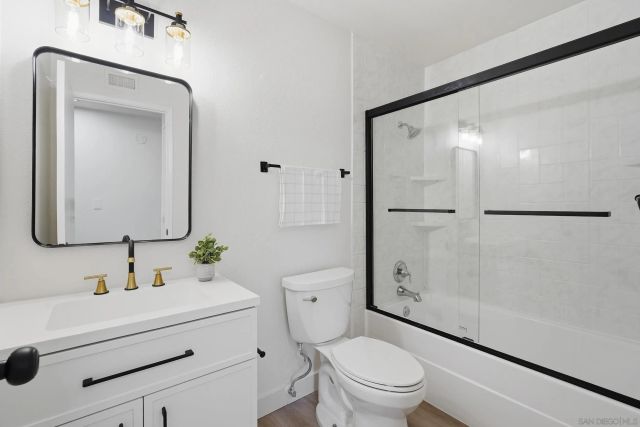 8582 Parkbrook Street, San Diego, CA 92114