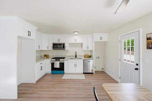 8582 Parkbrook Street, San Diego, CA 92114