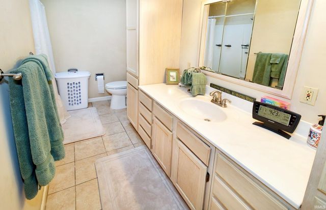 2535 Grandview Drive, Vincennes, IN 47591