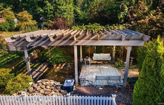 2535 Grandview Drive, Vincennes, IN 47591