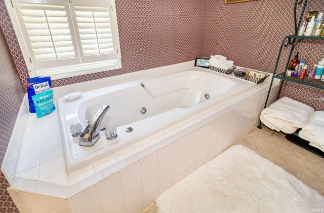 2535 Grandview Drive, Vincennes, IN 47591