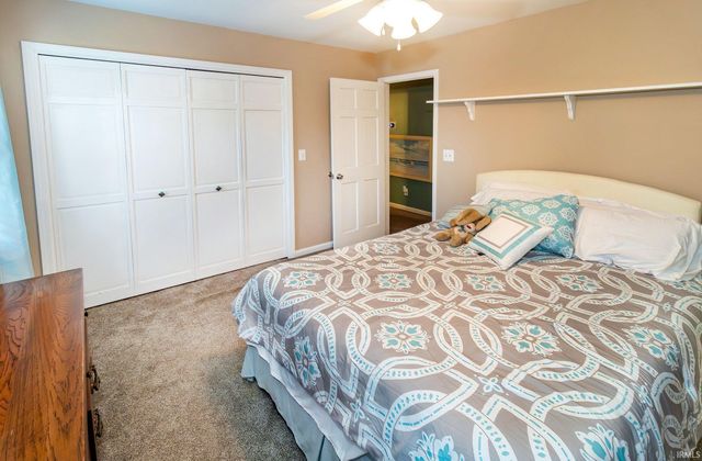 2535 Grandview Drive, Vincennes, IN 47591