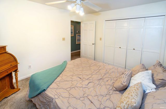 2535 Grandview Drive, Vincennes, IN 47591