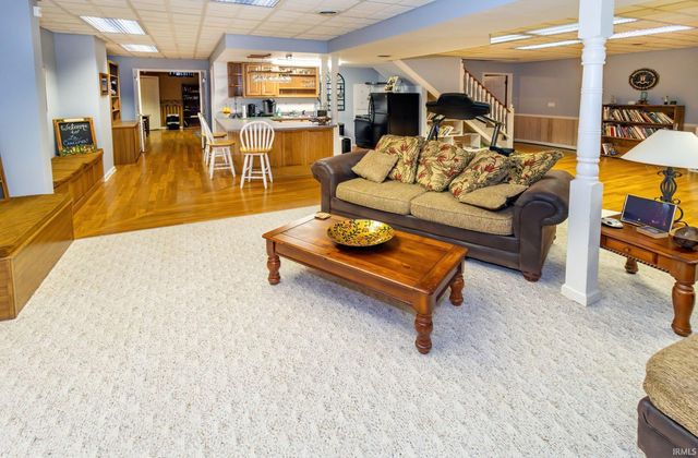 2535 Grandview Drive, Vincennes, IN 47591