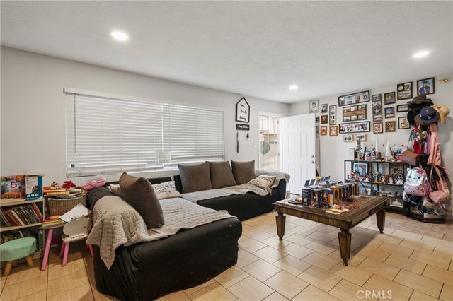614 Gulf, Wilmington, CA 90744