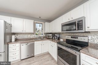 3498 DAWN VIEW DRIVE, Lancaster, PA 17601