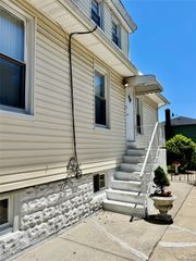 196-42 44th Avenue 2, Flushing, NY 11358