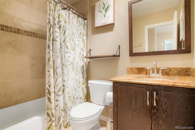 9525 W Kentucky Drive, Lakewood, CO 80226