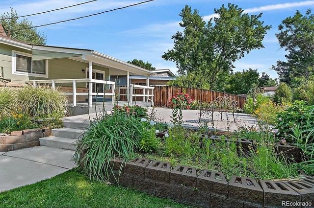 9525 W Kentucky Drive, Lakewood, CO 80226