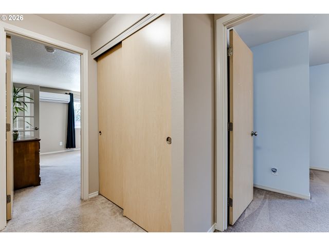 549 GILFRY Ave, Creswell, OR 97426