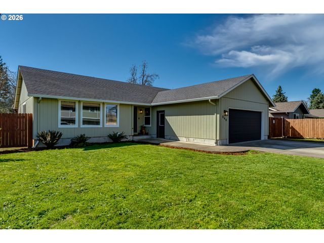 549 GILFRY Ave, Creswell, OR 97426