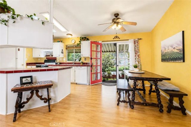 4201 Topanga Canyon Blvd 106, Woodland Hills, CA 91364