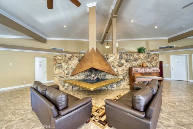 4201 Topanga Canyon Blvd 106, Woodland Hills, CA 91364